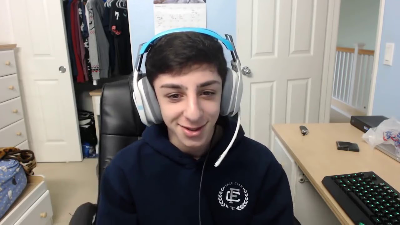 Faze Rug thumbnail example